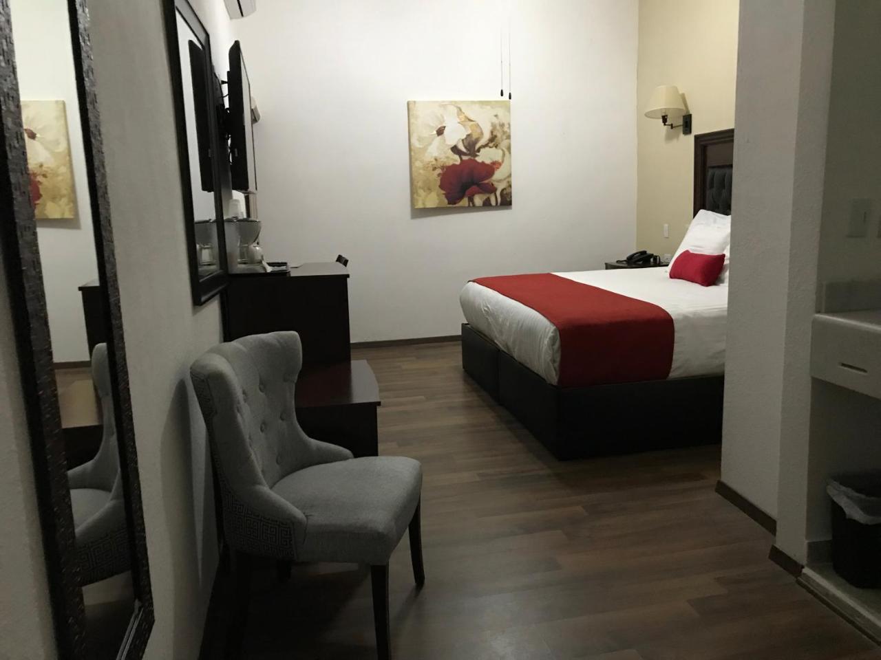 Los Nogales Inn Камарго Экстерьер фото